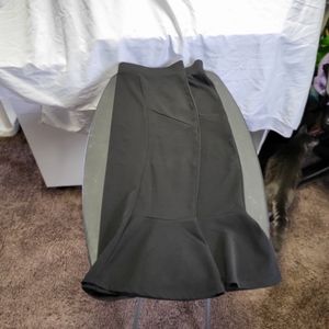 Maurices black skirt
